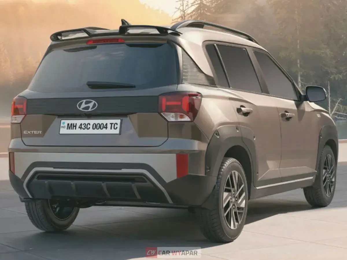 Rear view showing H-LED tail lamps and silver skid plate.